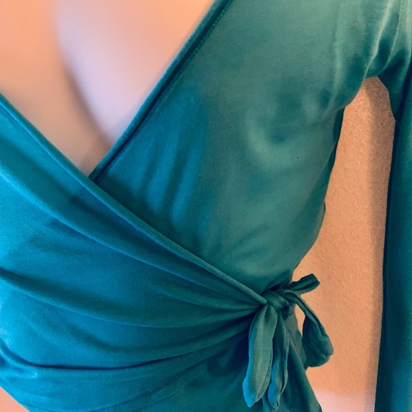 New Splendid Turquoise Wrap Top Soft Lightweight - Picture 3 of 5